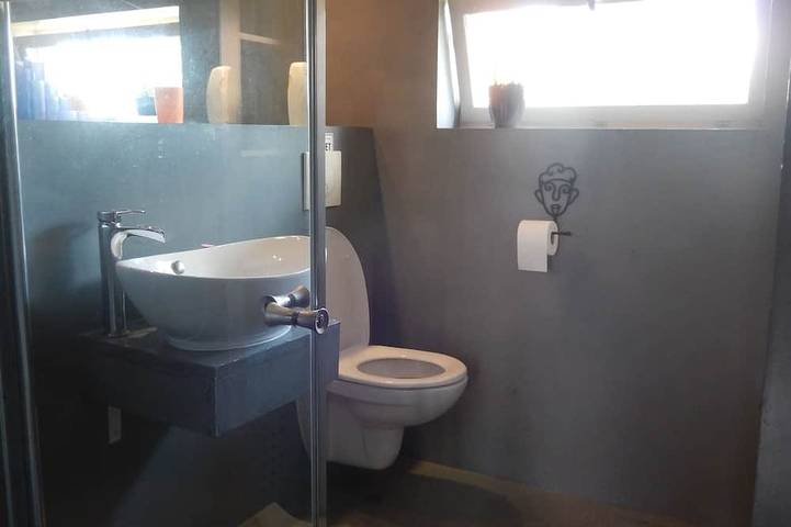 Gîte pour 6 personnes, avec jardin ainsi que terrasse et jacuzzi à Puybegon - 4