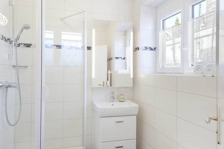 Apartamento entero, 3-room apartment with balcony directly on the lake promenade in Meersburg, Obersee (Bodensee)