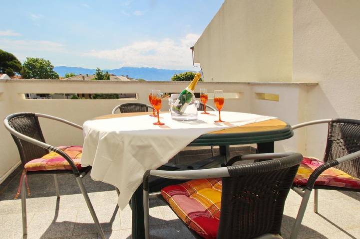 Apartament wakacyjny dla 4 osób, z balkon - 1