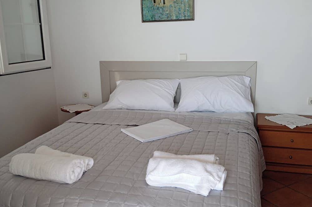 A House close to the beach,with infinite view and quiet for families/friends in Preveza Prefektur