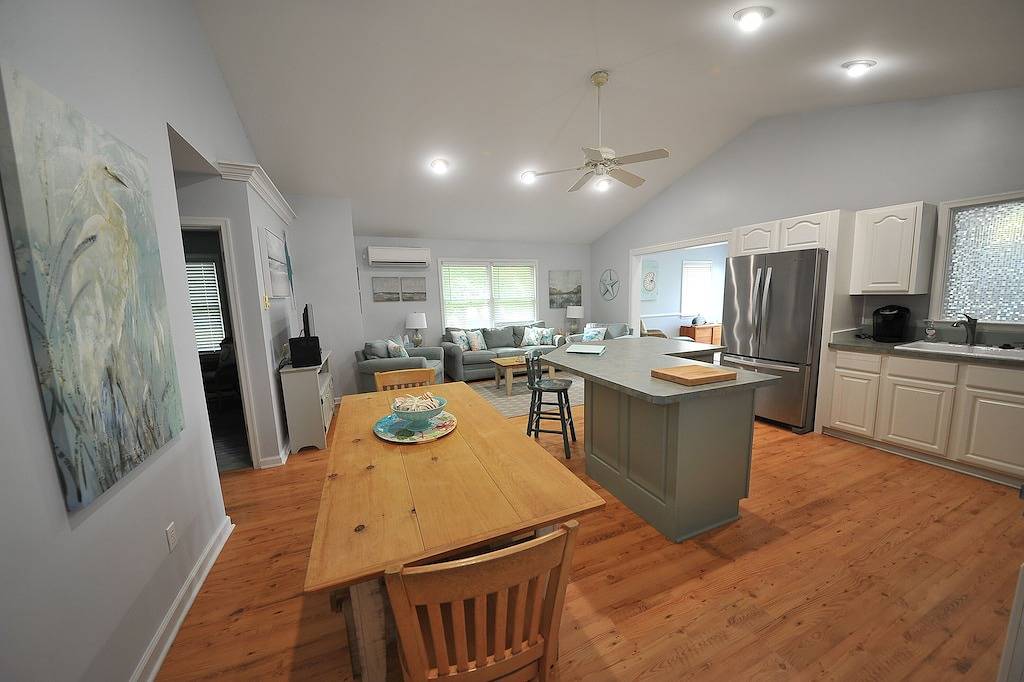 Ruhige Kurztrip bequem zu lokalen Annehmlichkeiten wie Strand, Bootfahren & Essen in Rock Hall, Chesapeake Bay