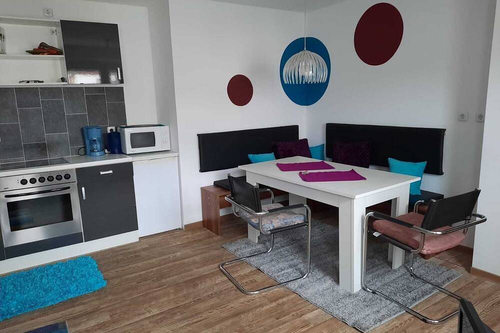 Ganze Wohnung, Ferienwohnung Günther in Rödental mit kostenfreiem Wlan in Rödental, Oberes Maintal - Coburger Land