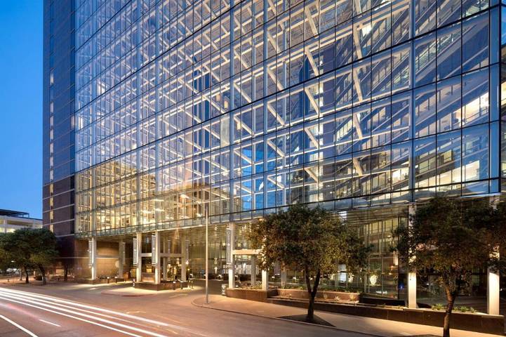 Apartamento para 10 personas, con terraza y piscina, Se admiten mascotas en Austin