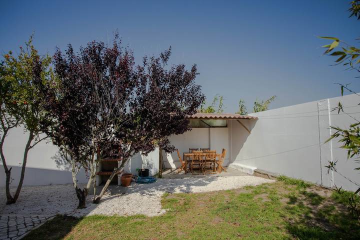 Holiday Home 'Forest Village Exótic' with Private Terrace, Shared Garden and Wi-Fi in Praia do Magoito, São João das Lampas e Terrugem