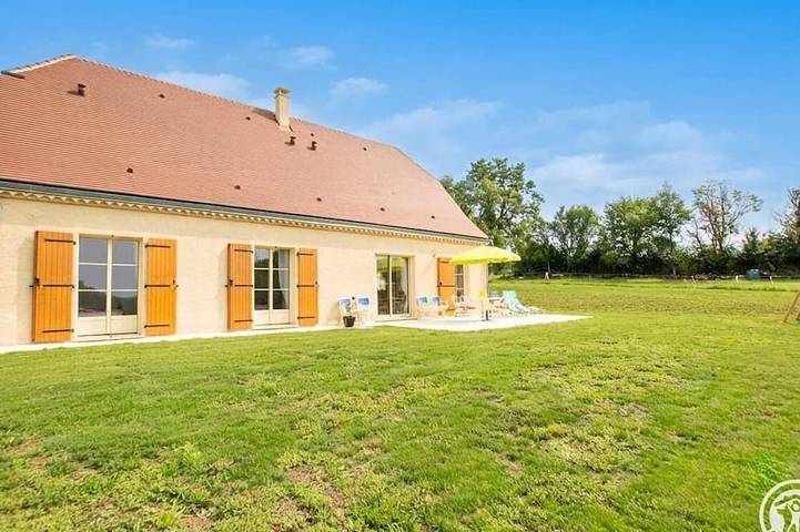Gîte pour 6 personnes, avec Terrasse et Jardin à Sainte-Orse