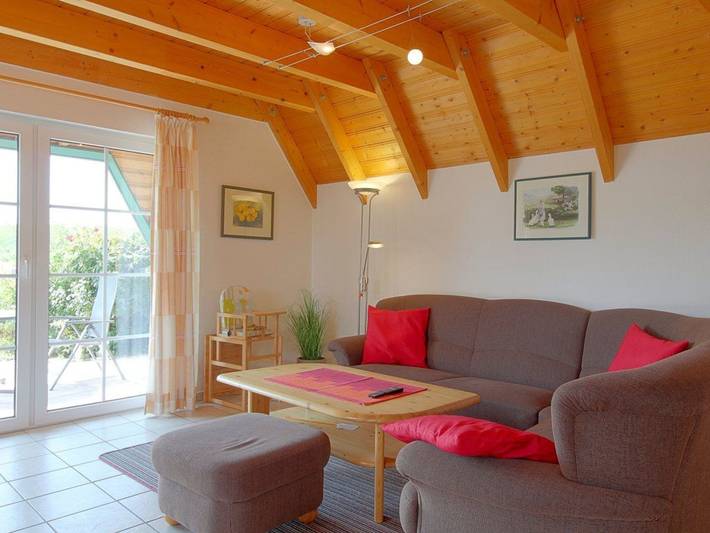 Ferienhaus für 4 Personen, mit Terrasse und Garten in Wremen