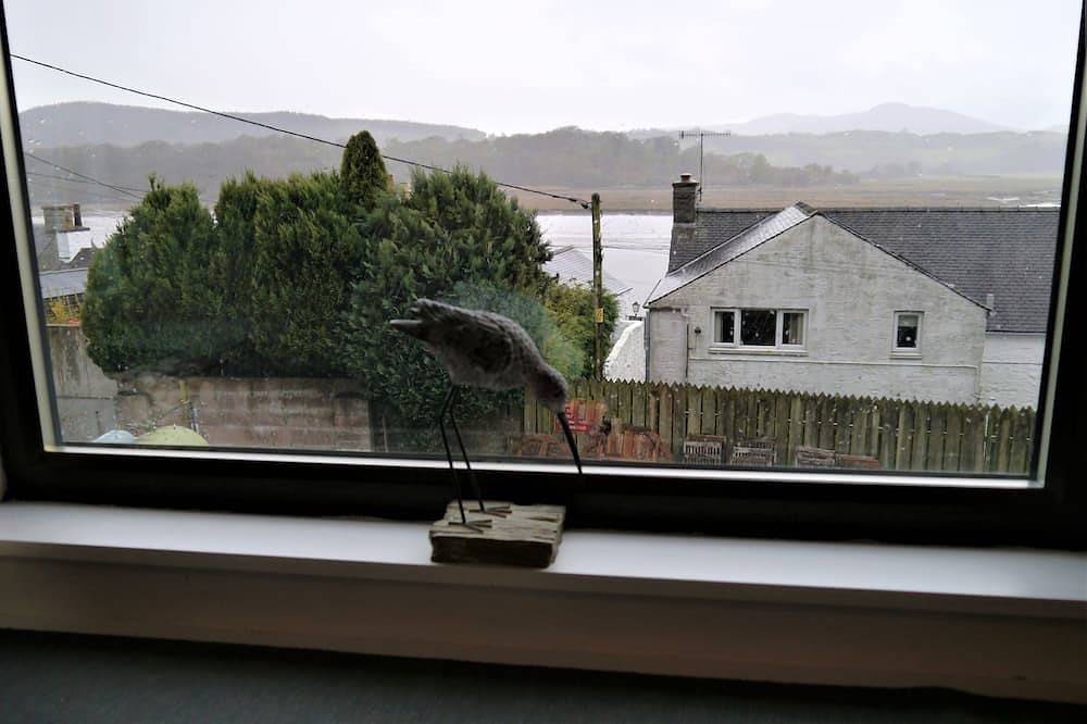 Kippford Stables -  a house that sleeps 4 guests  in 2 bedrooms in Kippford, Dumfries and Galloway