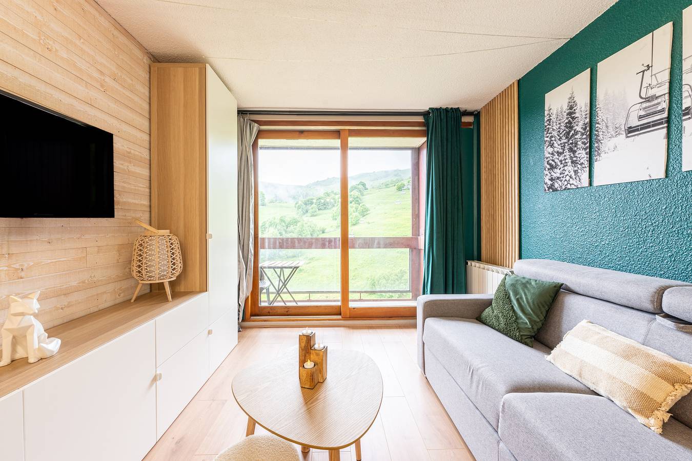 Ganze Wohnung, Ferienwohnung 'Agréable 28m² - Ski Aux Pieds' mit Bergblick und Balkon in Le Corbier, Villarembert