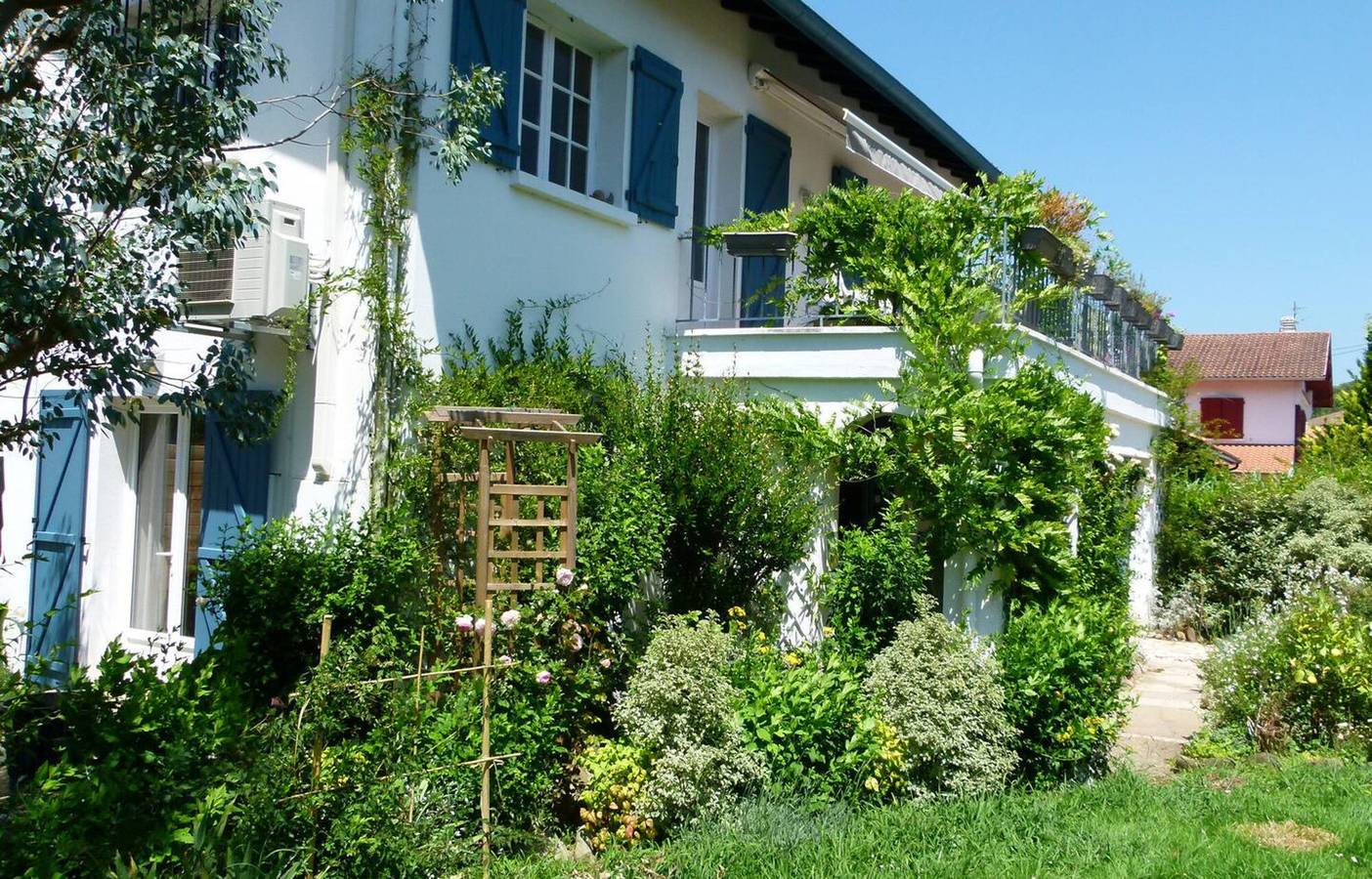 Bed and Breakfast 'Chambre Indépendante, Tout À Pied' mit gemeinsamem Garten und Wlan in Ciboure, Bayonne und Umgebung