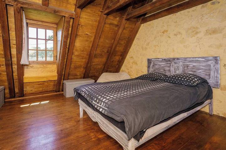 Location de vacances pour 10 personnes, avec jardin et terrasse à Nabirat - 2