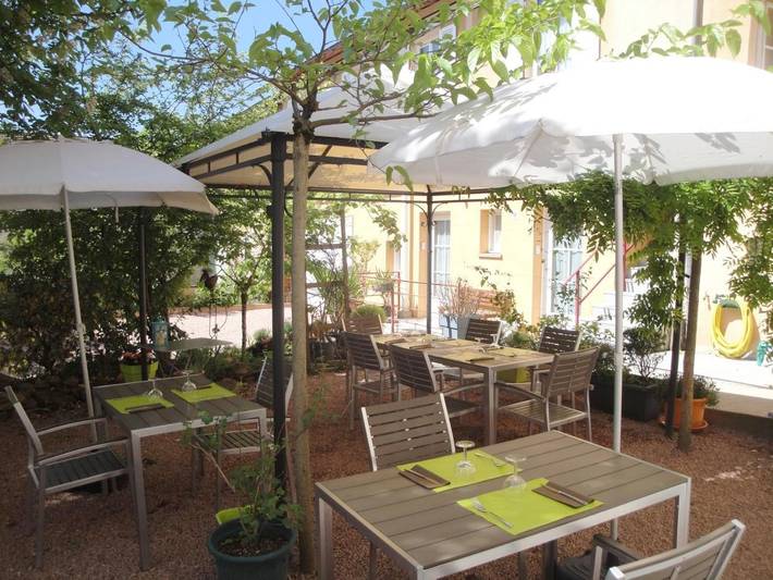 Hôtel pour 2 personnes, avec terrasse à Tramayes