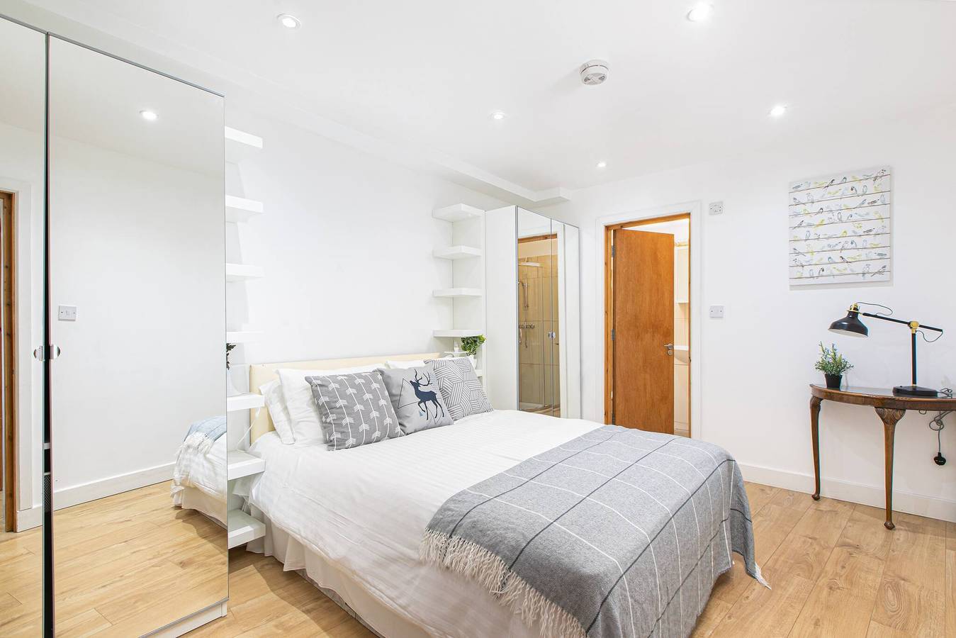 Entire apartment, Skyvillion - 1bed Flat In Kings Cross & St Pancras in Camden, London