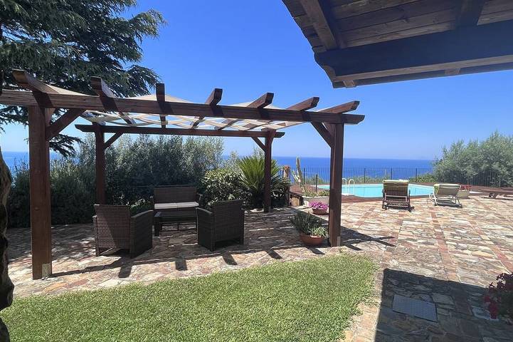 Ferienhaus für 4 Personen, mit Terrasse und Garten - 1