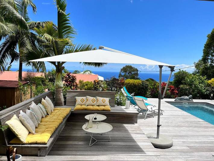 Maison d’hôte pour 2 personnes, avec piscine ainsi que jardin et vue