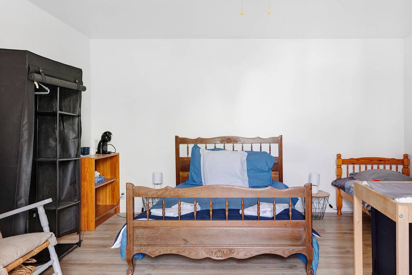 Chambre d’hôtes « Grande Chambre Avec Brunch » avec Wi-Fi in Hommes, Région de Tours