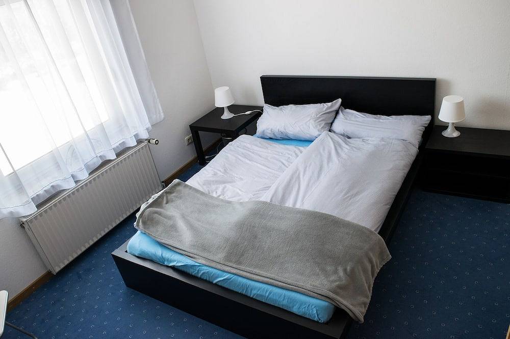 Ganze Wohnung, Idylische Nichtraucherwohnung auf dem Land mit Pkw & Räder Stellplatz in Ascheberg (Holstein), Südliche Ostseeküste