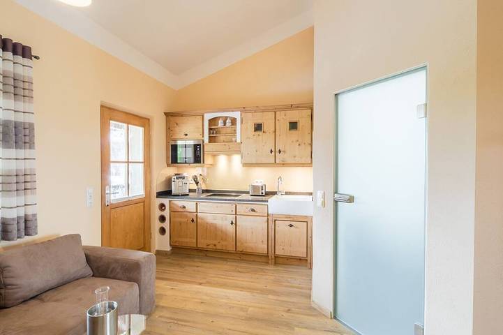 Ferienwohnung für 2 Personen, mit Sauna und Balkon sowie Garten in Petting