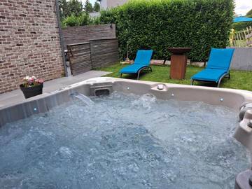 Chambre d’hôte pour 2 personnes, avec jacuzzi et jardin à Stavelot
