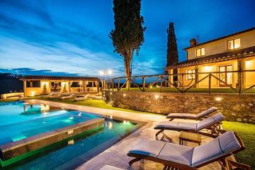 Villa for 10 People in San Gimignano, Siena Province, Photo 1
