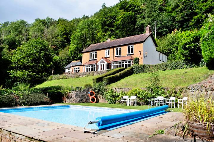 Holiday rental for 14 people in Herefordshire