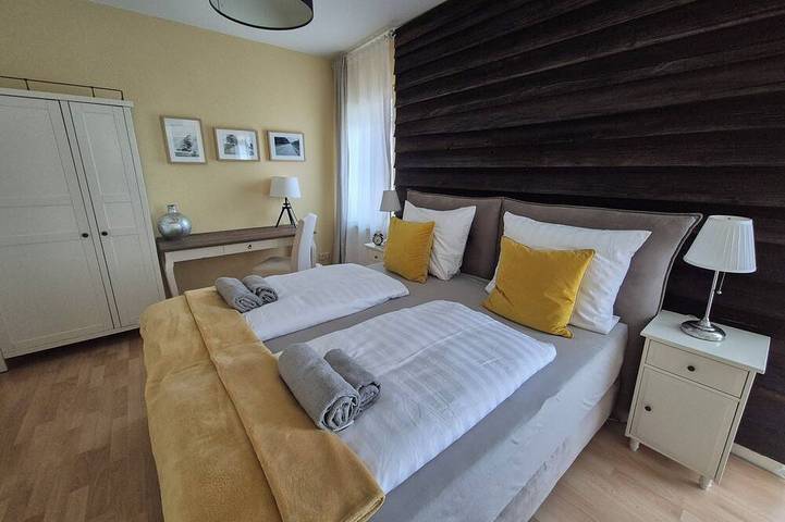 Casa de vacaciones para hasta 12 personas en el mar Báltico / Bodden con sauna en bote de remos in Mesekenhagen, Vorpommern Greifswald