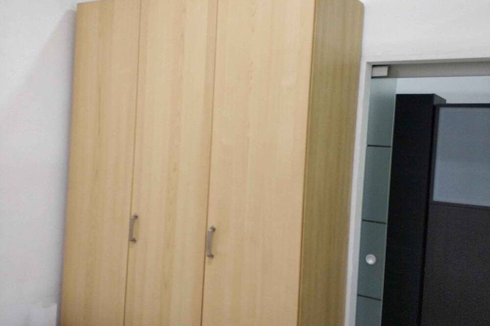 Entire apartment, Camas. A 10 min de Sevilla. 25%_dto_semanal I in Camas, Sevilla Province
