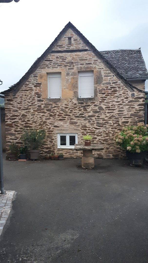 Maison La Truffière in Castelnau-de-Mandailles, Massif central