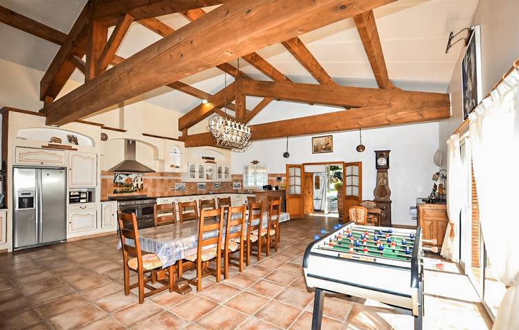 Location de vacances pour 12 personnes, avec jardin ainsi que terrasse et piscine à Laroque-des-Albères - 3