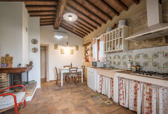 Ganze Wohnung, Ferienwohnung 'Appartamento Capannina' mit privatem Garten, Wlan und Klimaanlage in Lano, Colle di Val d'Elsa