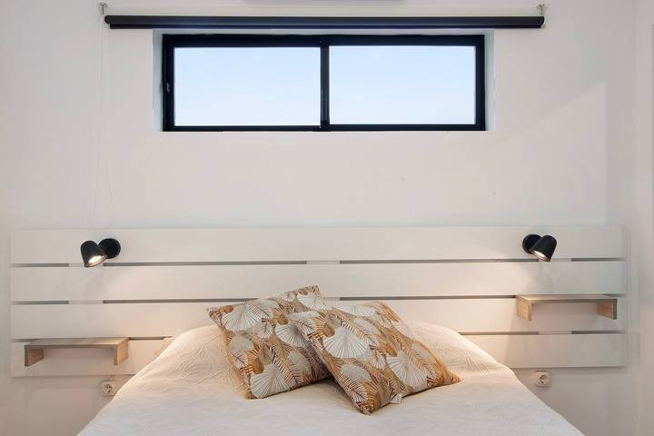 Entire apartment, Apartment 'Seashel' with Shared Terrace, Wi-Fi and Air Conditioning in Moncarapacho e Fuseta, Parque Natural da Ria Formosa