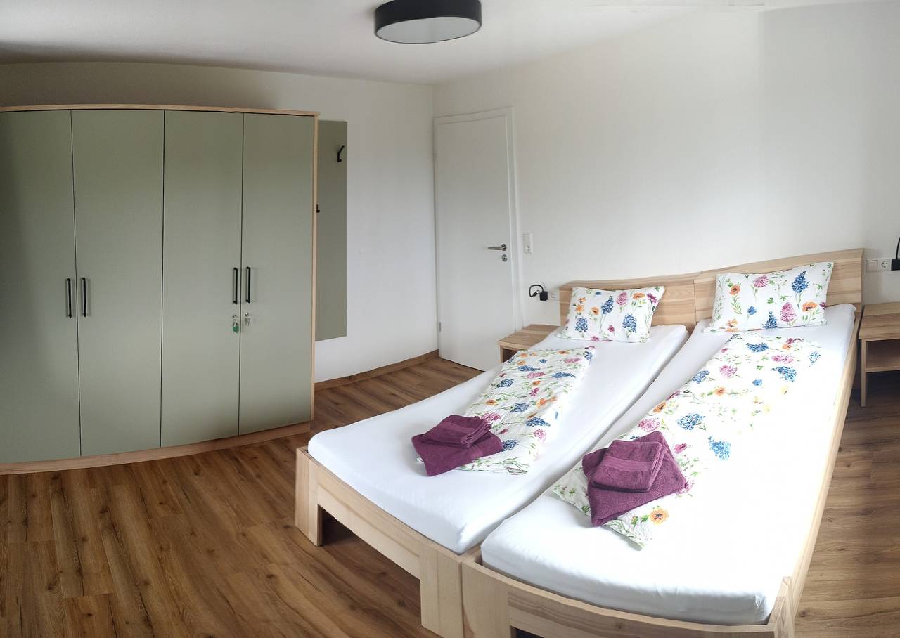 Ganze Wohnung, Apartment 'Obstgartenblick' mit Wlan in Ravensburger Spieleland, Meckenbeuren