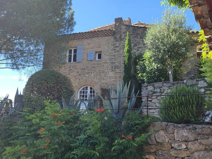 Chambre d’hôte pour 2 personnes, avec Balcon et Terrasse ainsi que Jacuzzi et Jardin à Grane