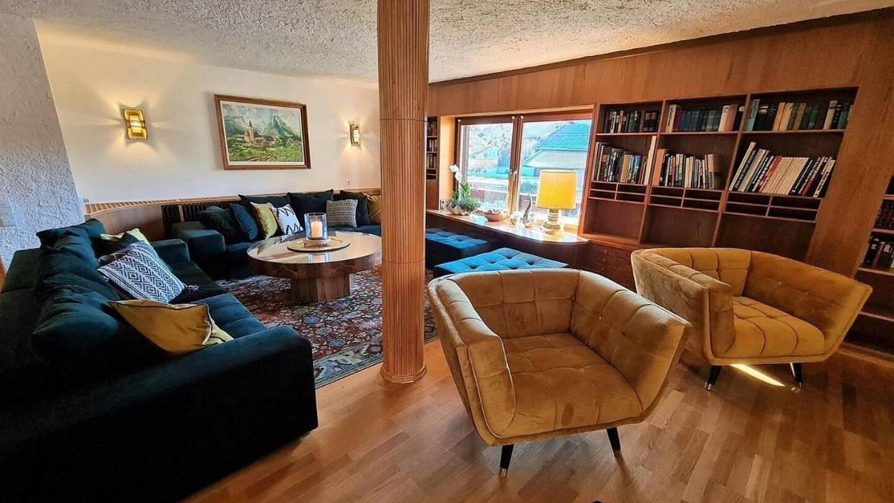 Five-Bedroom House in Garmisch-Partenkirchen, Bayerische Alpen