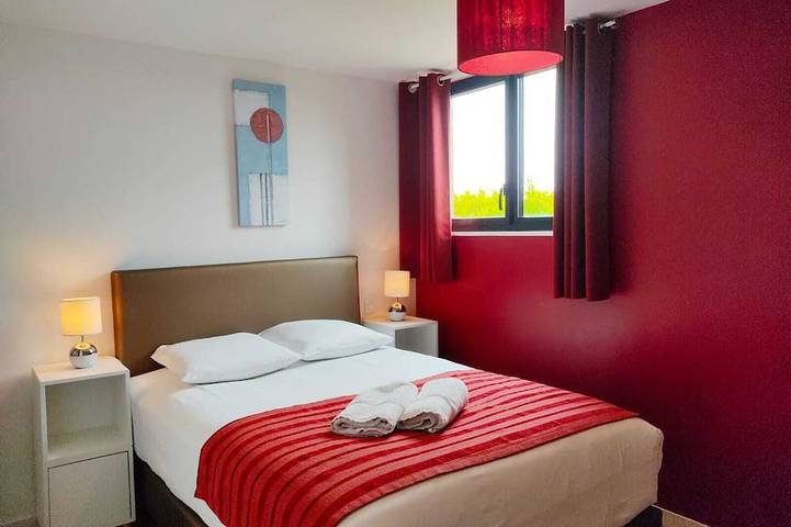 Location de vacances pour 12 personnes, avec jardin dans Plage Du Pouldu Santec - 4