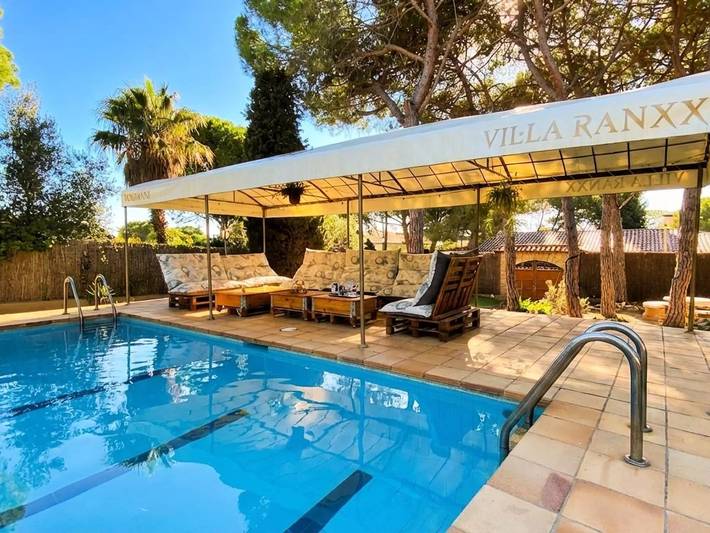 Chalet para 10 personas, con Balcón y Terraza además de Jacuzzi y Jardín en Provincia de Barcelona - 2