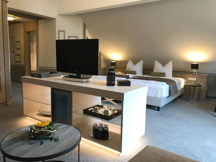 Hotel für 3 Personen, mit Whirlpool und Terrasse sowie Garten und Pool