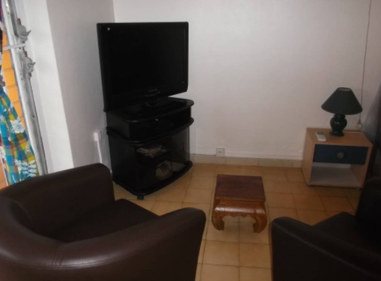 Casa encantadora en Saint-Anne con terraza y jardín cerrado in Martinica