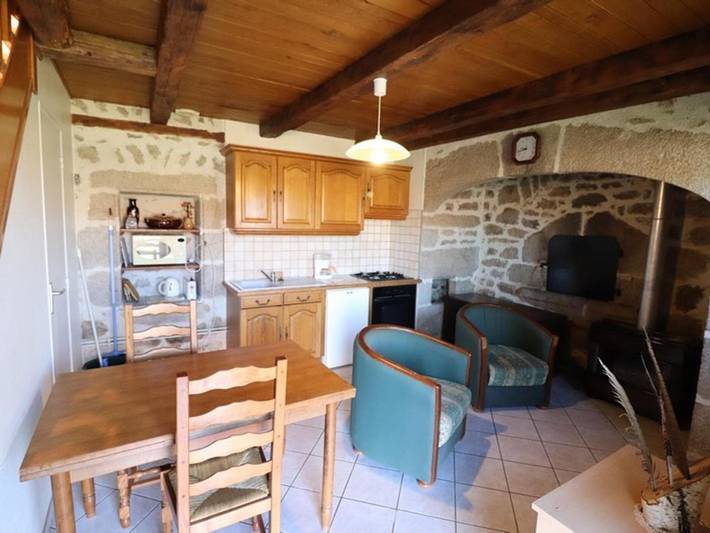 Location de vacances pour 2 personnes, avec jardin à Leucamp - 2