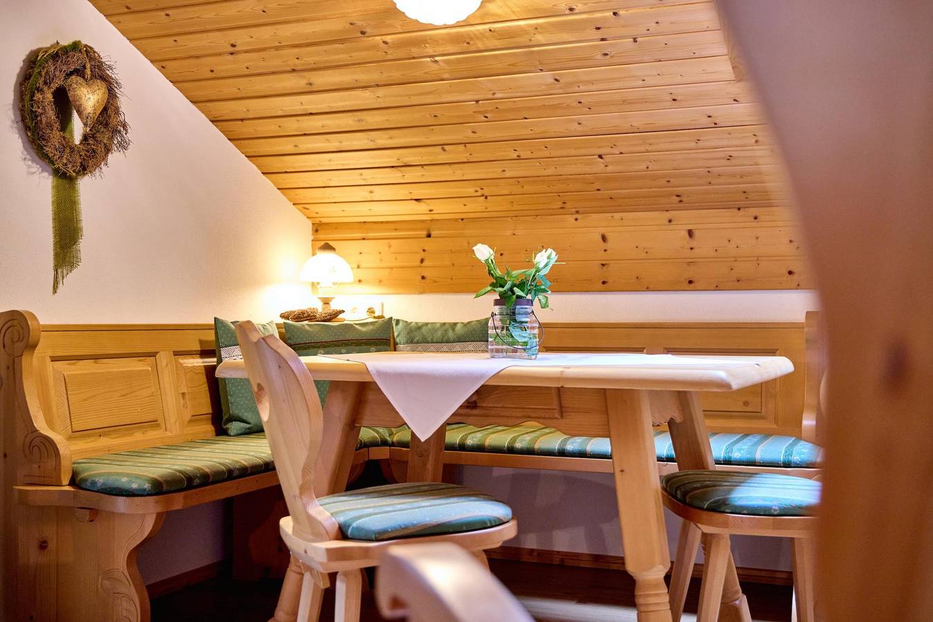 Entire holiday apartment, "Viererspitz"- Fewo/Wohn-Schlafraum/Dusche, Wc in Mittenwald, Bavarian Alps