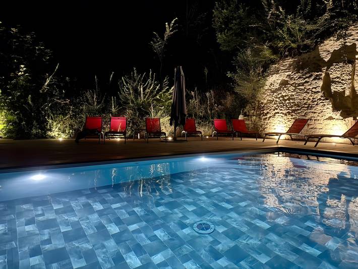 Chambre d’hôte pour 3 personnes, avec Jacuzzi et Jardin à Vienne (France)
