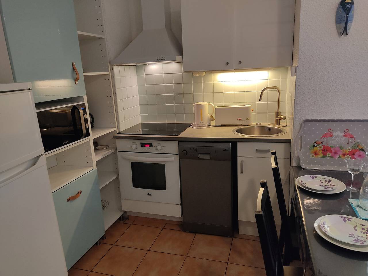 Appartement entier, Duplex T4 Confort 6 Pers., Piscine, Parking, Centre Port à Gruissan in Gruissan (Ville), Gruissan