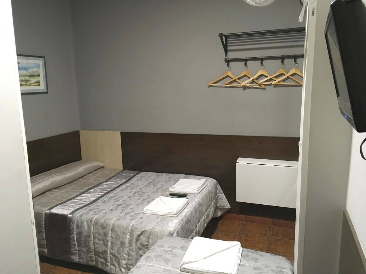 Pensión La Bilbaina - Albergue Logroño in Logroño, La Rioja Province