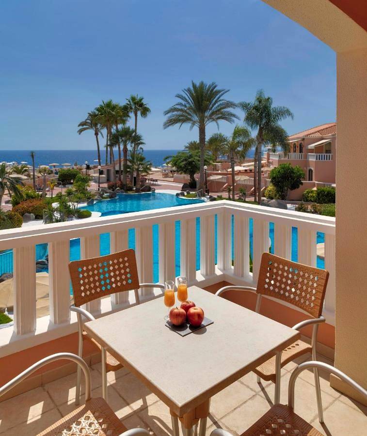 Appart’hôtel pour 10 personnes avec terrasse in Playa de Fañabé, Adeje