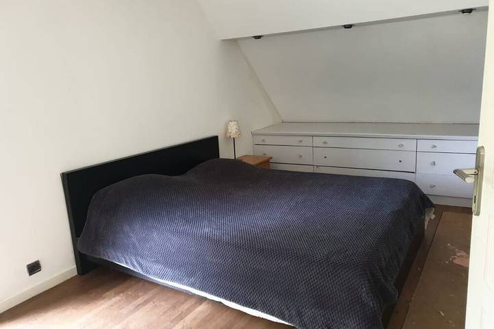 Location de vacances pour 5 personnes, avec jardin à Saints - 2