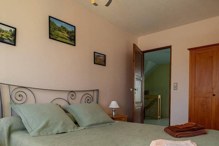 Location de vacances pour 6 personnes, avec jardin dans La Fage-Saint-Julien - 3