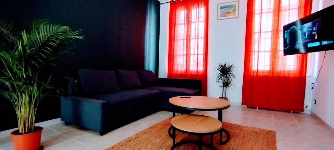 Gîte pour 4 personnes, avec terrasse dans Cinema Utopia La Manutention Avignon - 4