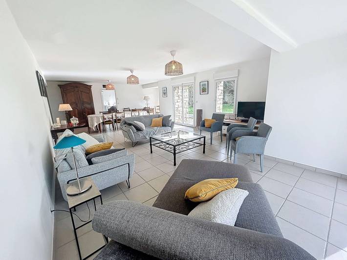 Grande maison près plage Carolles, 5 chambres, jardin, parking, wifi gratuit – 10 pers. in Carolles, Côte de la Déroute