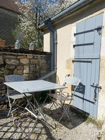 Beach Rental for 4 Guests in Pousseaux, Bourgogne-Franche-Comté, Picture 3