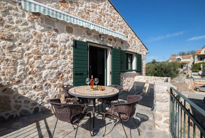 Apartament wakacyjny dla 4 osób w Igrane