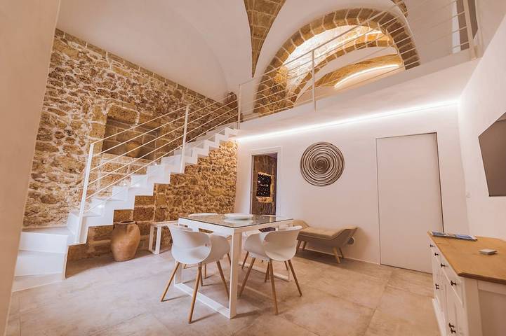 Location de vacances pour 2 personnes, avec sauna ainsi que jacuzzi et jardin à Miggiano